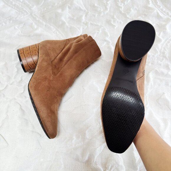 Donald Pliner Gaige Bootie Size 9 New - Picture 7 of 10